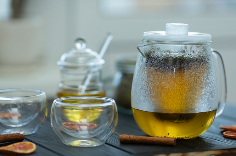 Quel est l'impact du thé vert sur la santé cardiaque?